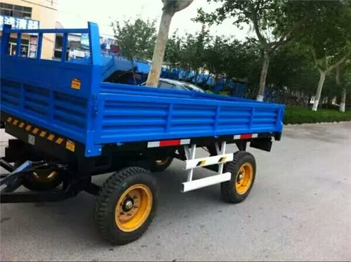 在下雨天使用農(nóng)用拖車打滑該怎樣解決？